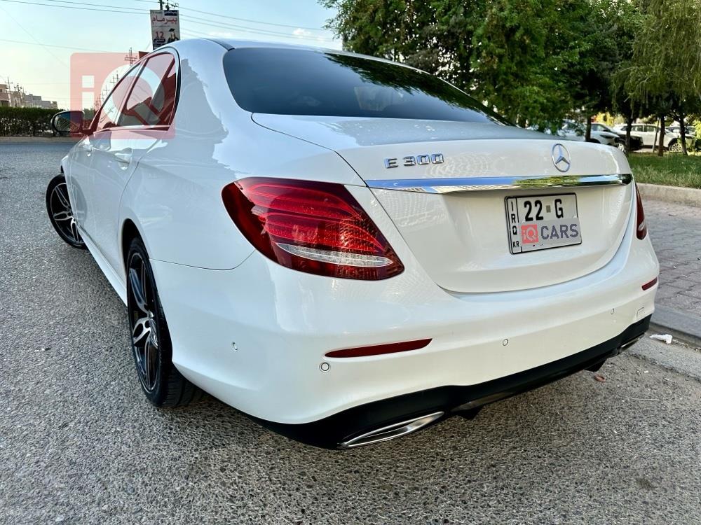 مرسيدس بنز E-Class